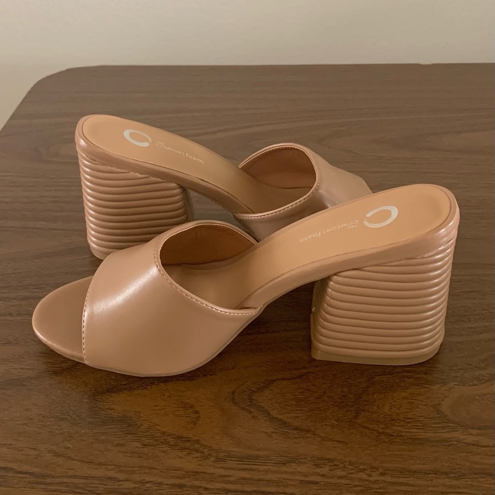 Women's Tan Block Heel Sandals